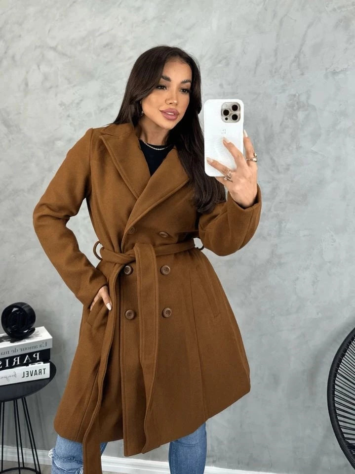 Sobretudo Feminino de Lã Batida com Faixa e Capuz Ajustável